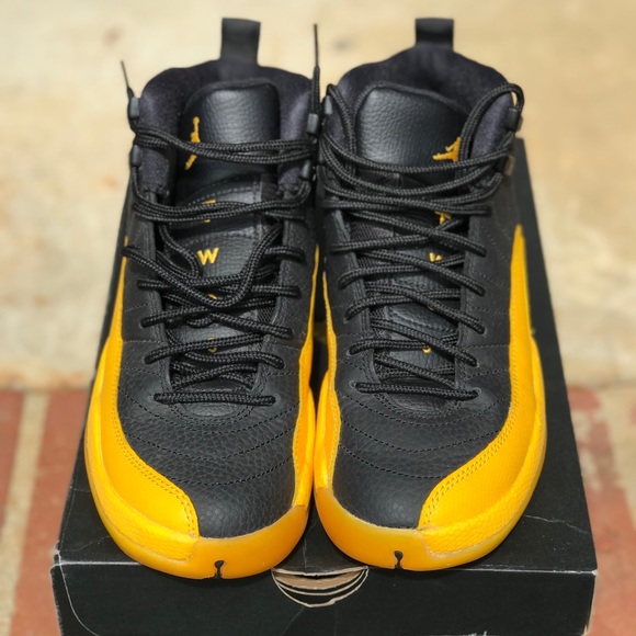 Air Jordan Retro 12 University Gold GS Size 6Y / 7.5 W - Picture 3 of 8